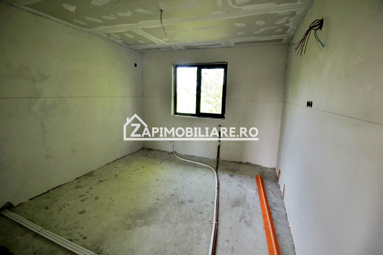 Casa 5 camere pe 1 nivel cu garaj si gard 176mp,1400mp teren — fotografia 7