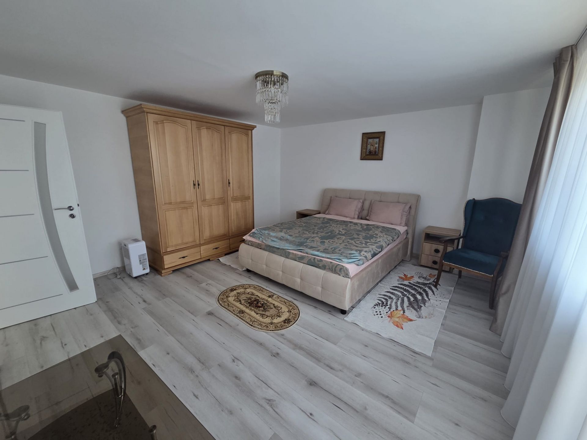 Vilă de lux REDIU | 6 camere, 405mp utili, 1500 mp teren, loc parcare — fotografia 4
