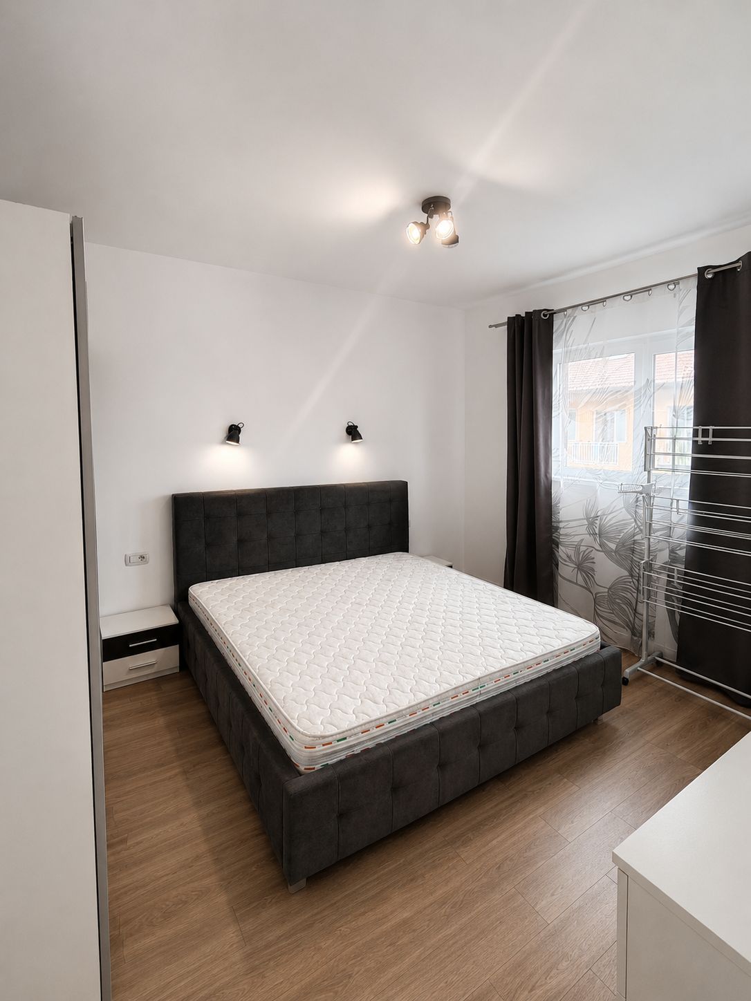 Apartament modern cu 2 camere decomandate, situat în Dumbrăvița — fotografia 6