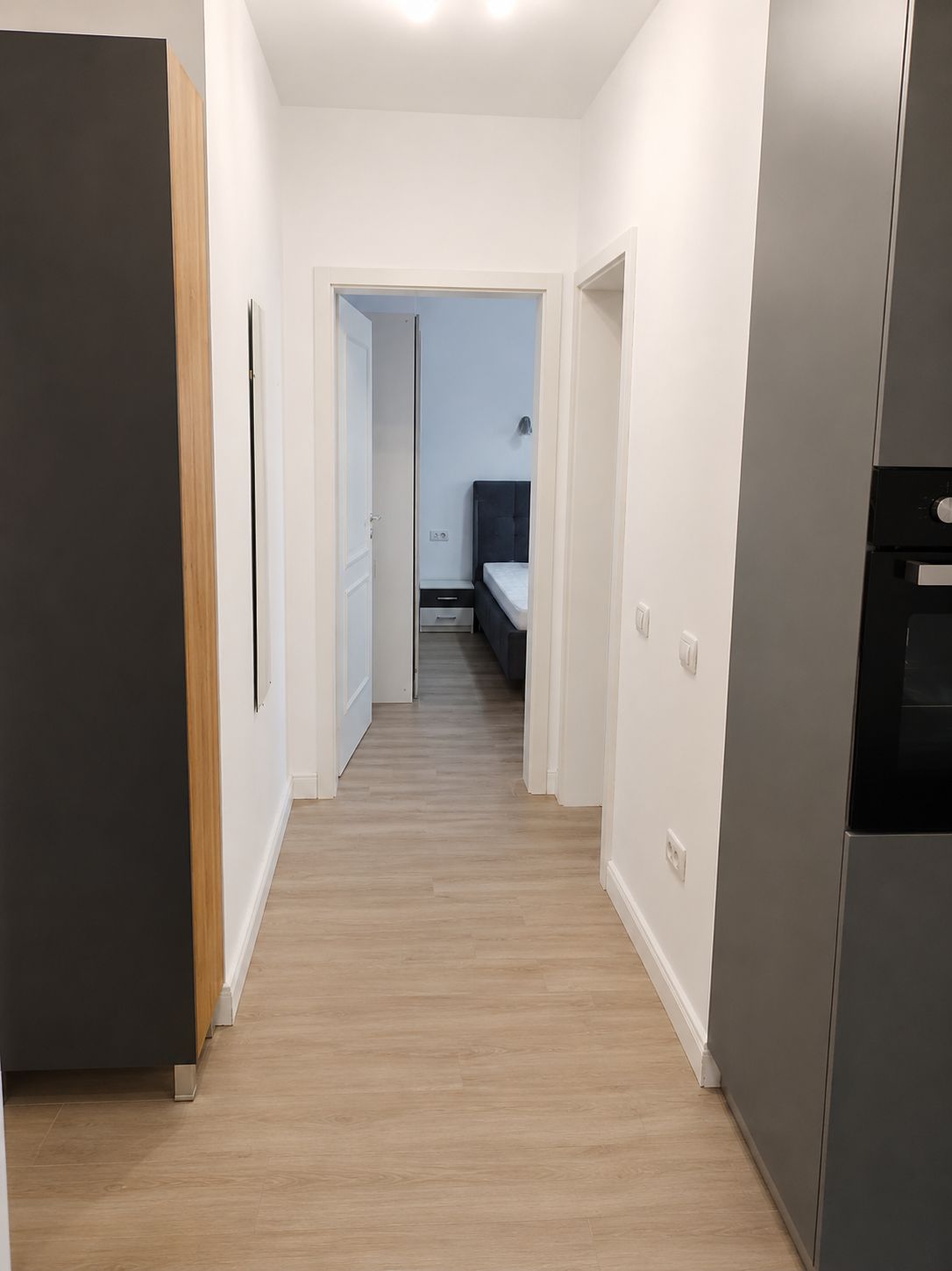 Apartament modern cu 2 camere decomandate, situat în Dumbrăvița — fotografia 9
