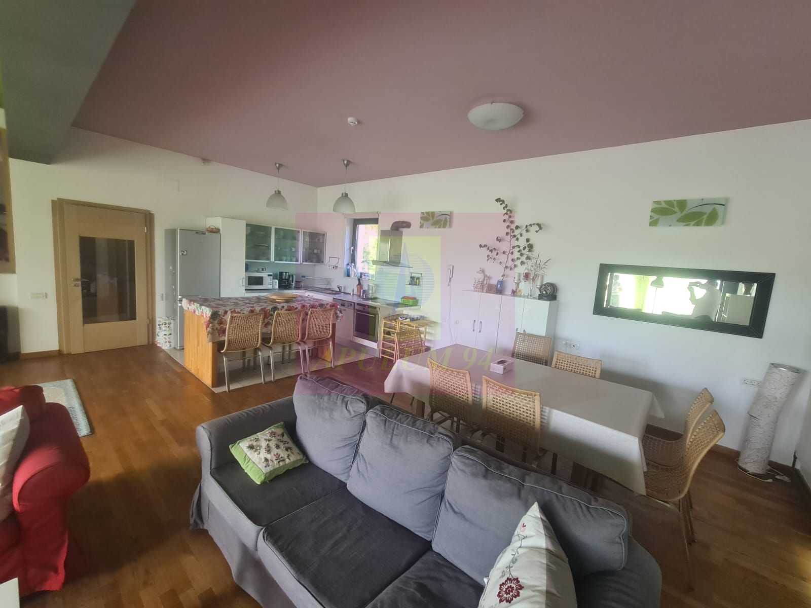 Vila de vanzare cu 6 camere in Cornu (teren 6.600 mp) — fotografia 6