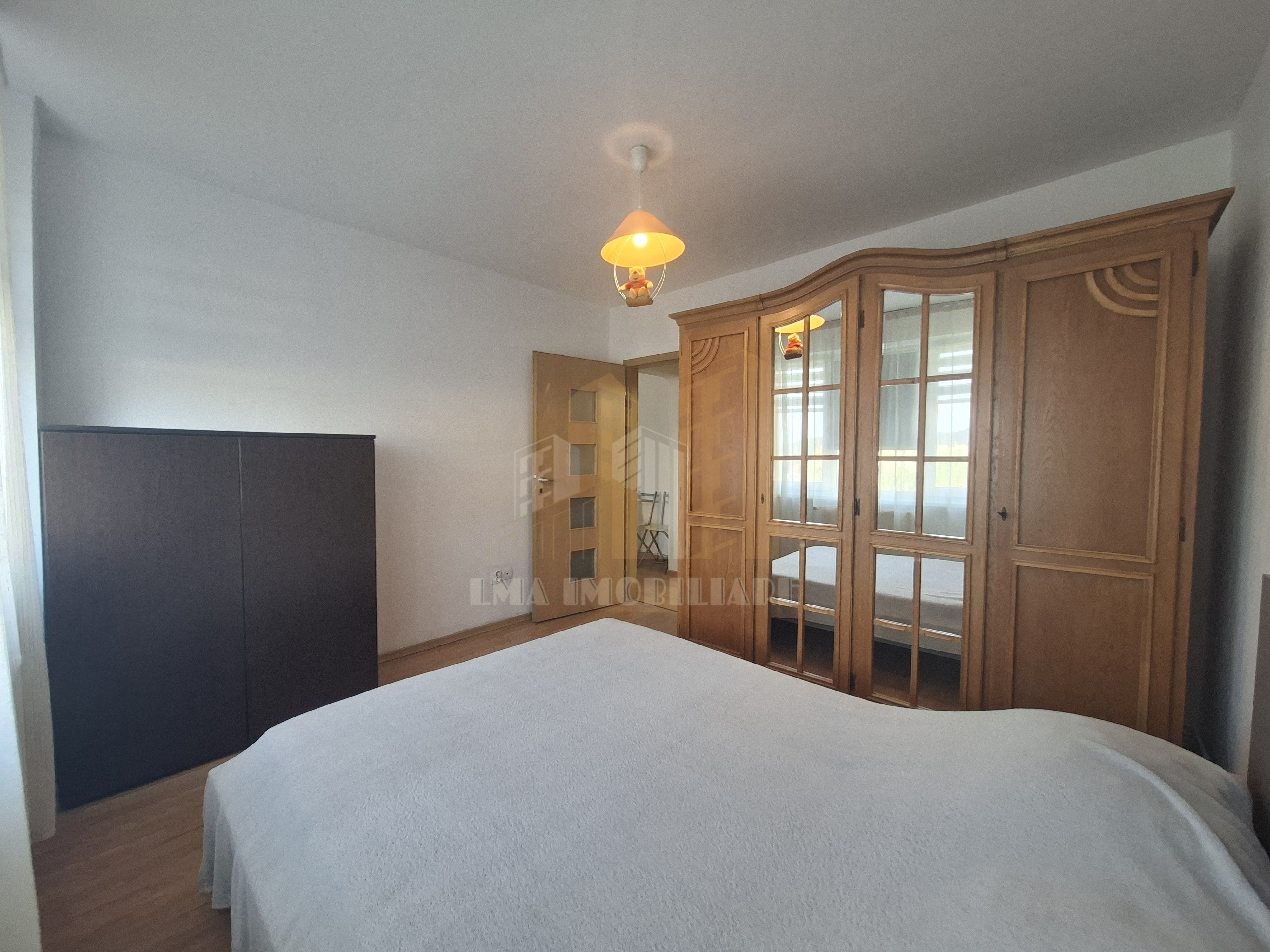 Apartament 2 camere semidecomandat Saturn  Brasov — fotografia 9