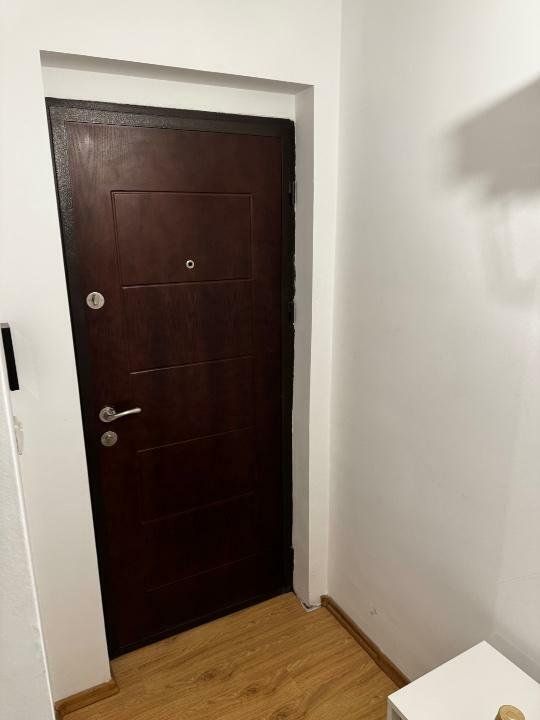Proprietar - Vand apartament 2 camere mobilat la 5 minute de metrou Jiului — fotografia 6