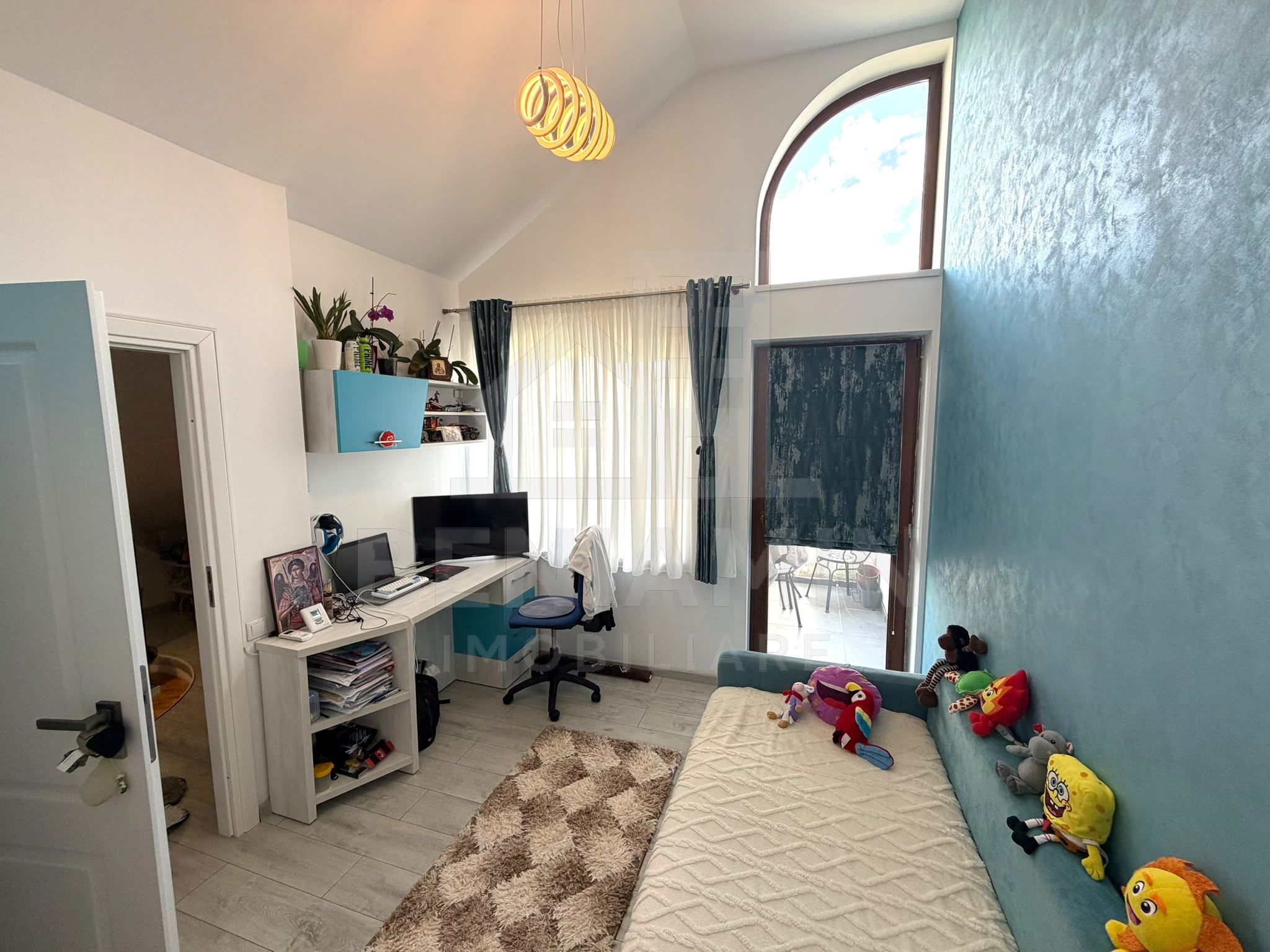 Apartament cu 3 camere si 3 bai in Craiovita Noua - Promenada Mall - — fotografia 7