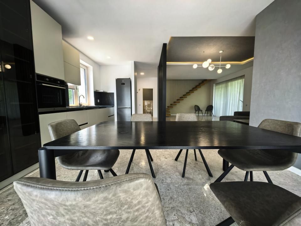 Casă individuală 4 camere D+P+1 133 mp mobilată și utilată — fotografia 12