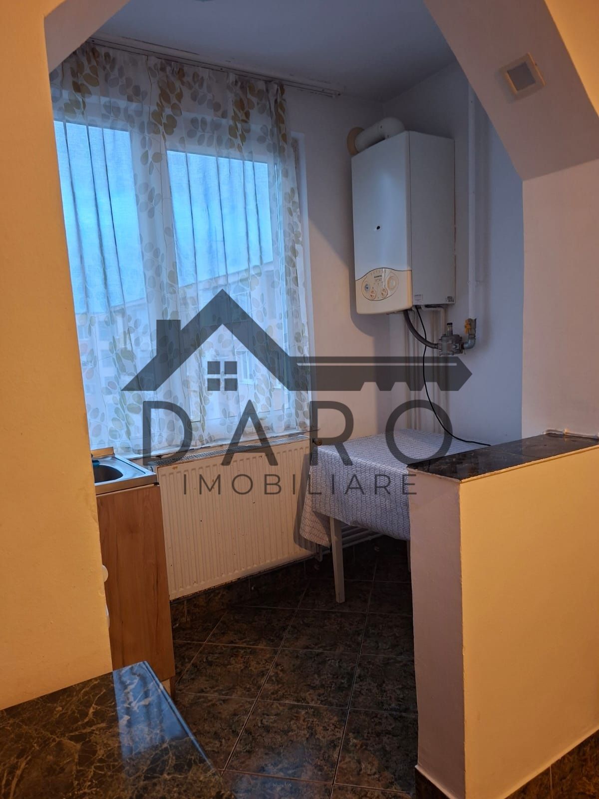 Dau in chirie apartament 2 camere, cartier Tudor — fotografia 6