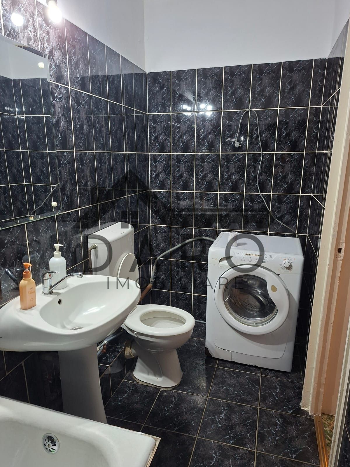 Dau in chirie apartament 2 camere, cartier Tudor — fotografia 8