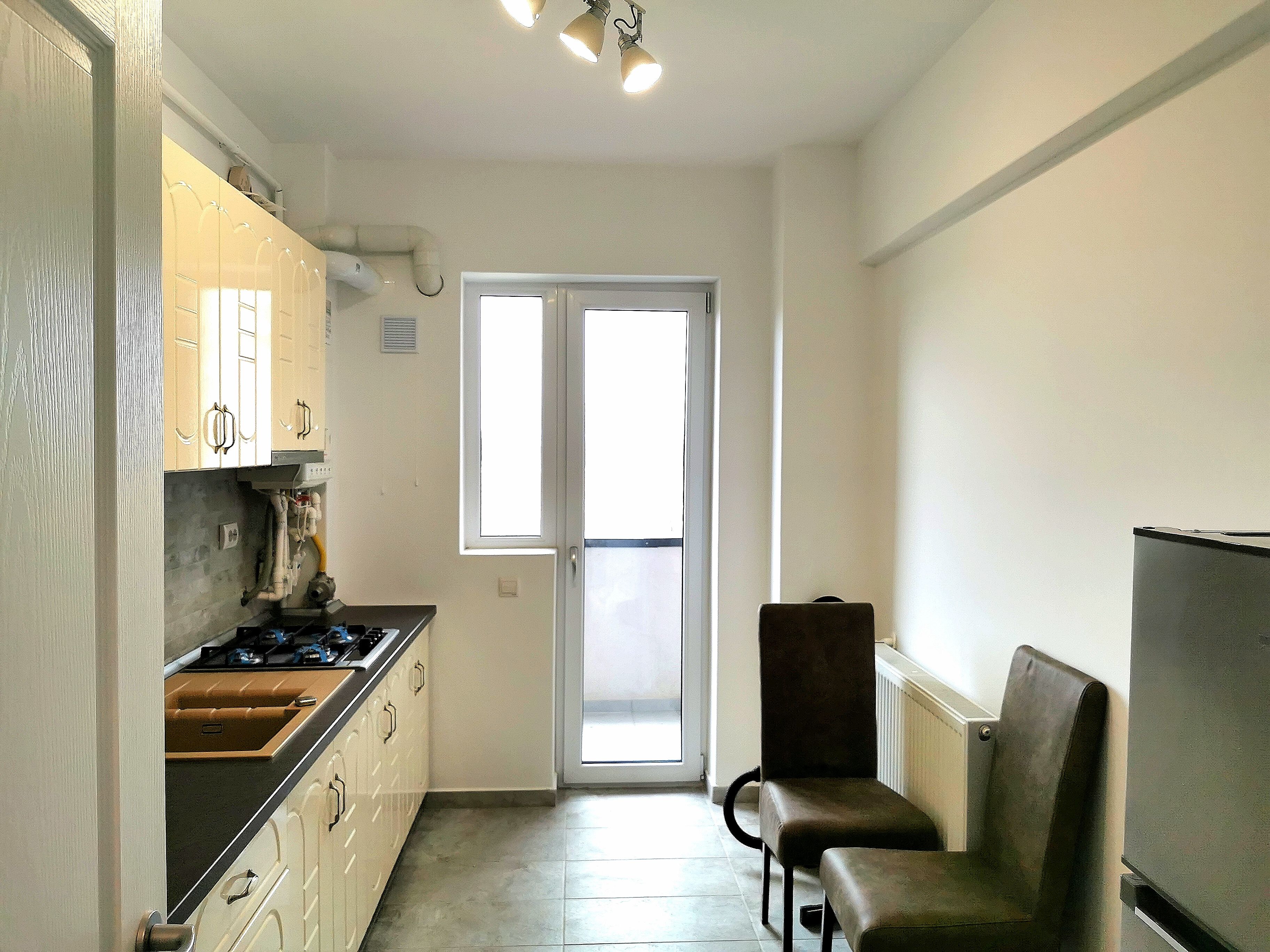 Apartament 2 camere, decomandat, Tractorul — fotografia 5