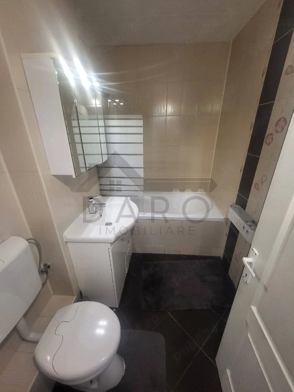 inchiriez apartament 3 camere 2 bai in Unirii Târgu Mureș — fotografia 6