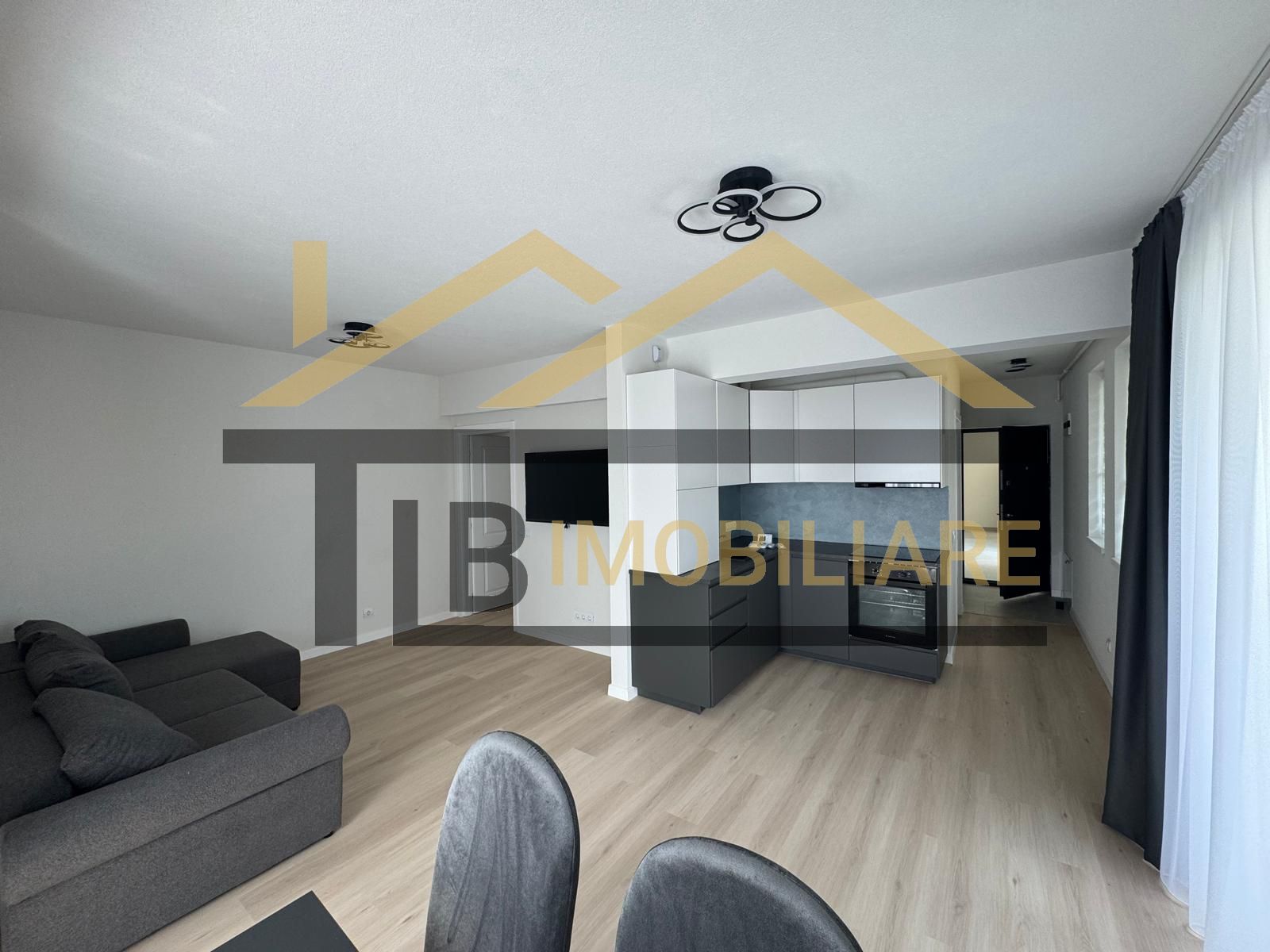 Apartament de 2 camere, 60mp, parcare, Zona Cenrala