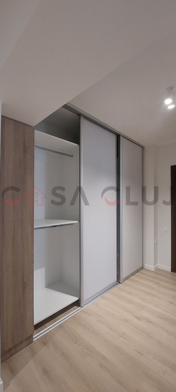 Apartament modern, 82 mp și terasă 17 mp, zona Parc Babeș, garaj ! — fotografia 11