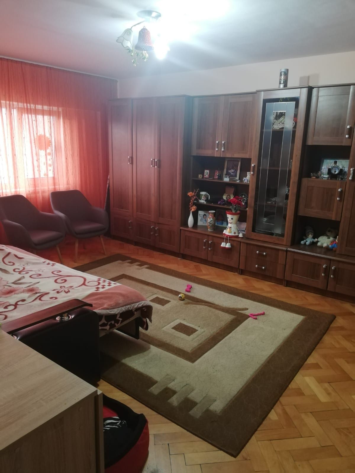 ageuropa.ro vinde ap 3 cam DECOMANDATE în Carpați 2 la etajul 4. — fotografia 4