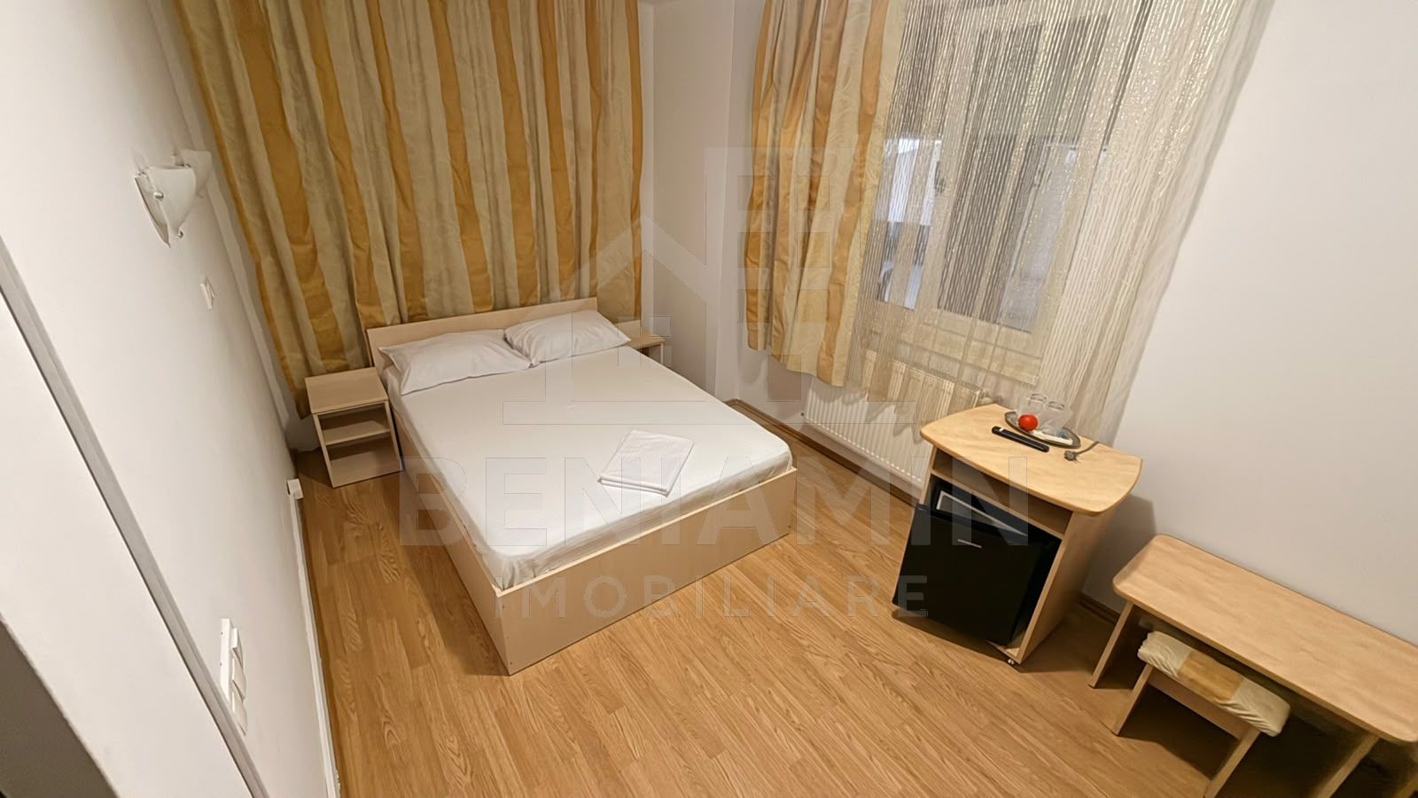Spatii-15mp-cu-baie-proprie-Parcul-Romanescu -utilitati incluse — fotografia 3