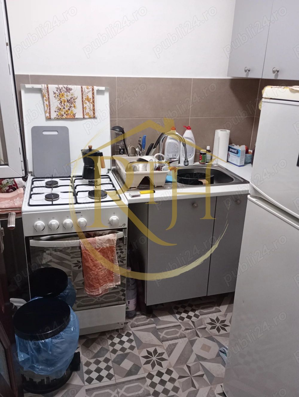 Oferim spre vanzare garsoniera, situata la etajul 2, zona Dambovita — fotografia 3