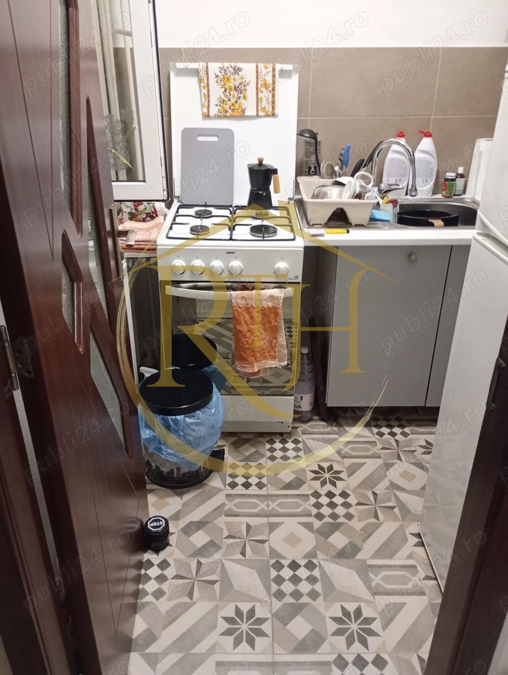 Oferim spre vanzare garsoniera, situata la etajul 2, zona Dambovita — fotografia 4