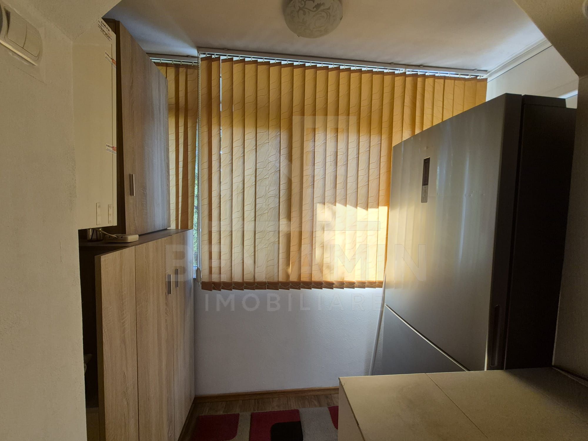 3Camere-50mp-Etaj3- Centrala Termica-50mp-Aer Conditionat-Cv9-Materna — fotografia 4