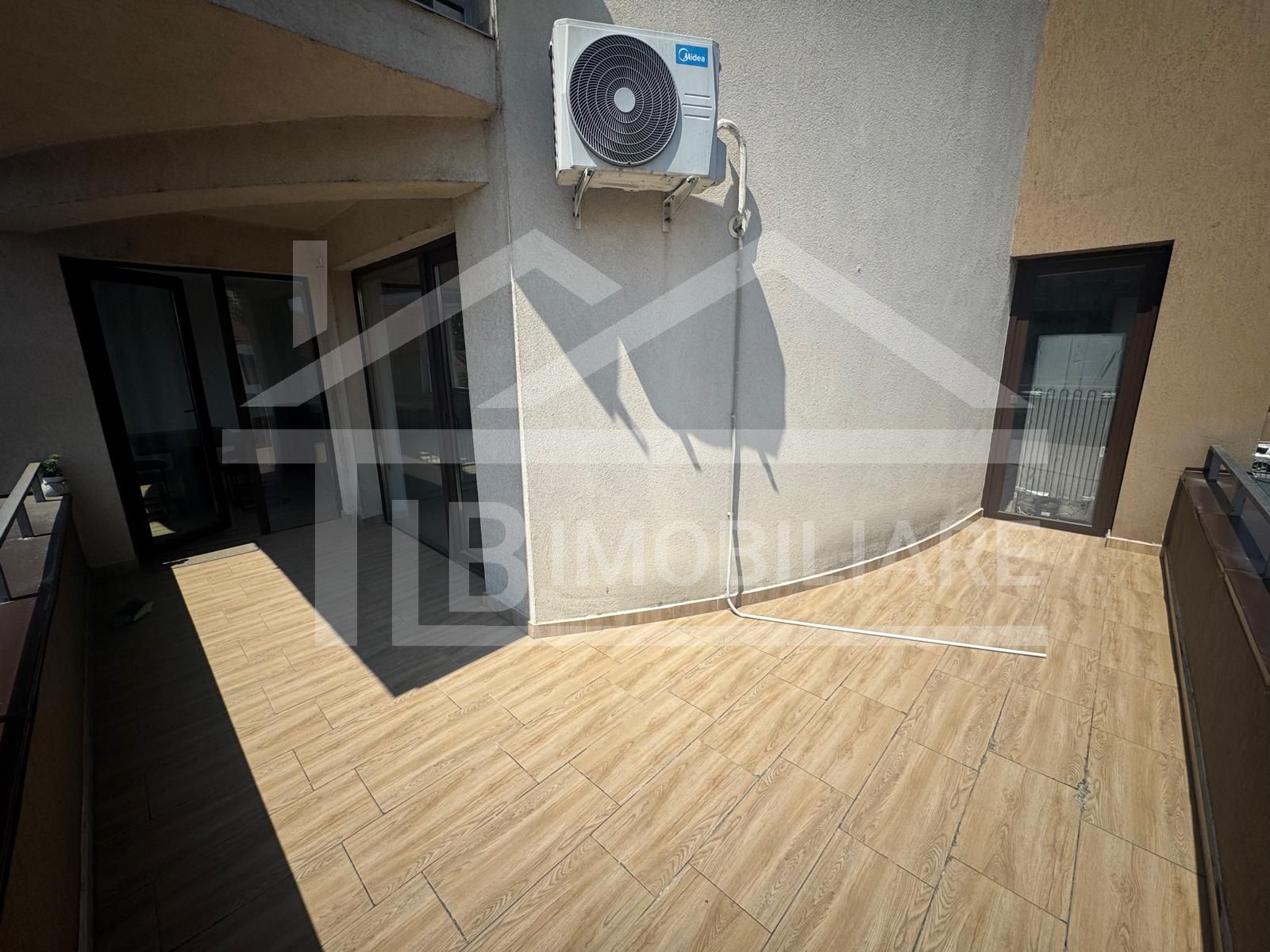 Apartament cu 2 camere, 70mp, terasa, parcare, Zona Centrala — fotografia 10