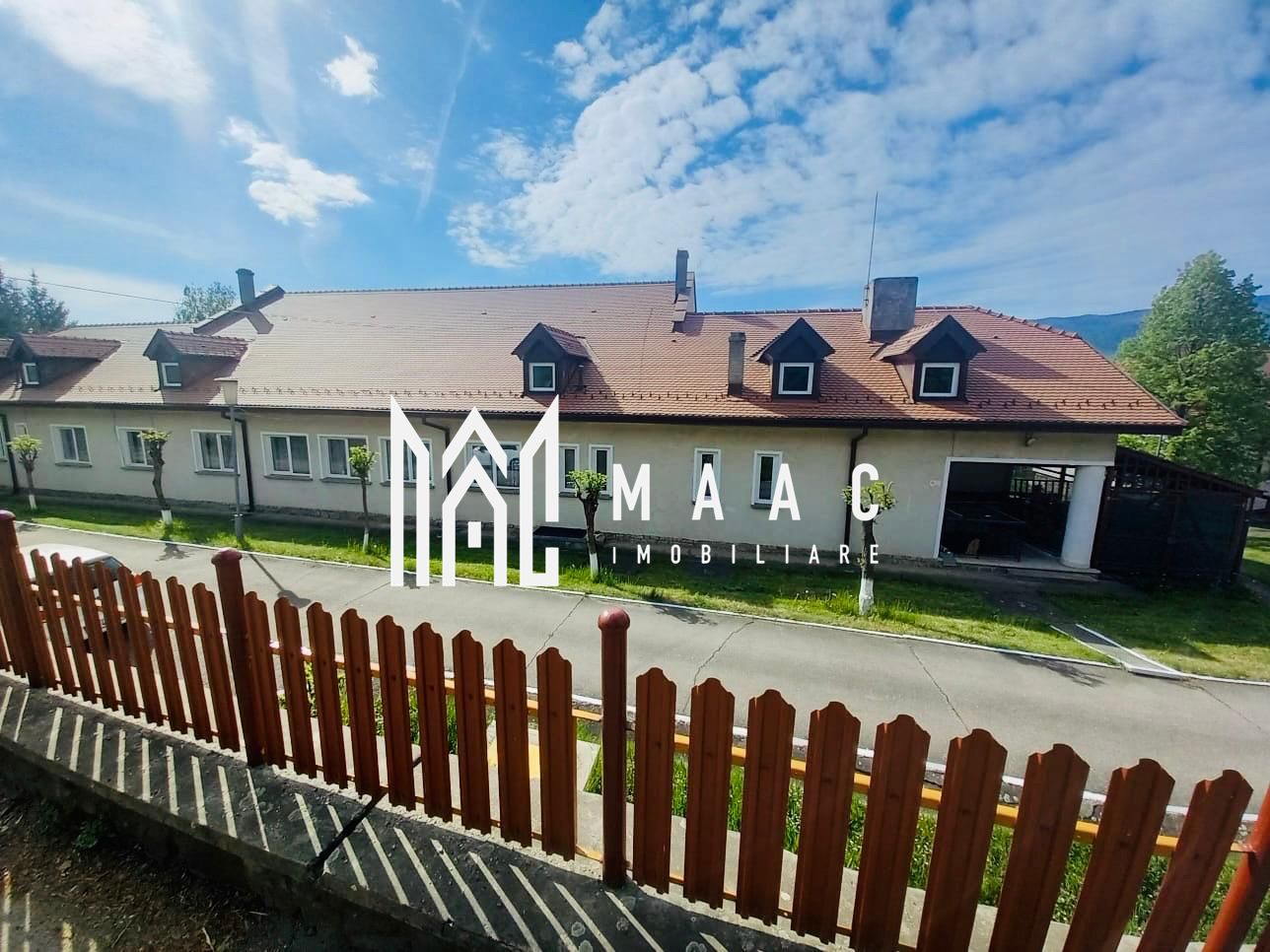 CASA DE INCHIRIAT I CISNADIE I SPATIU EDUCATIONAL — fotografia 3