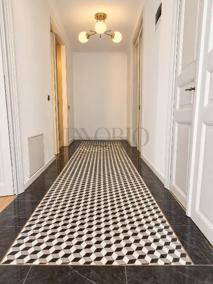 Vilă Renovata în 2026 | Ultracentral, Unirii | cu parcare — fotografia 3