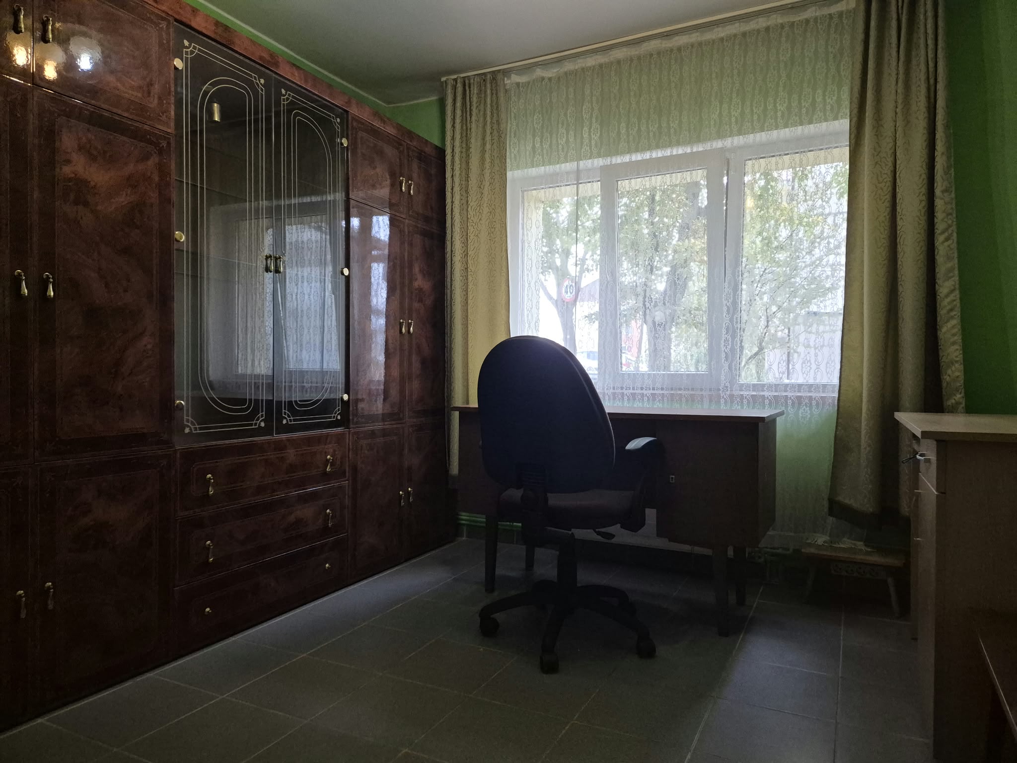 Apartament de vânzare – zona Stadion | 75 mp | Intrare individuală — fotografia 3