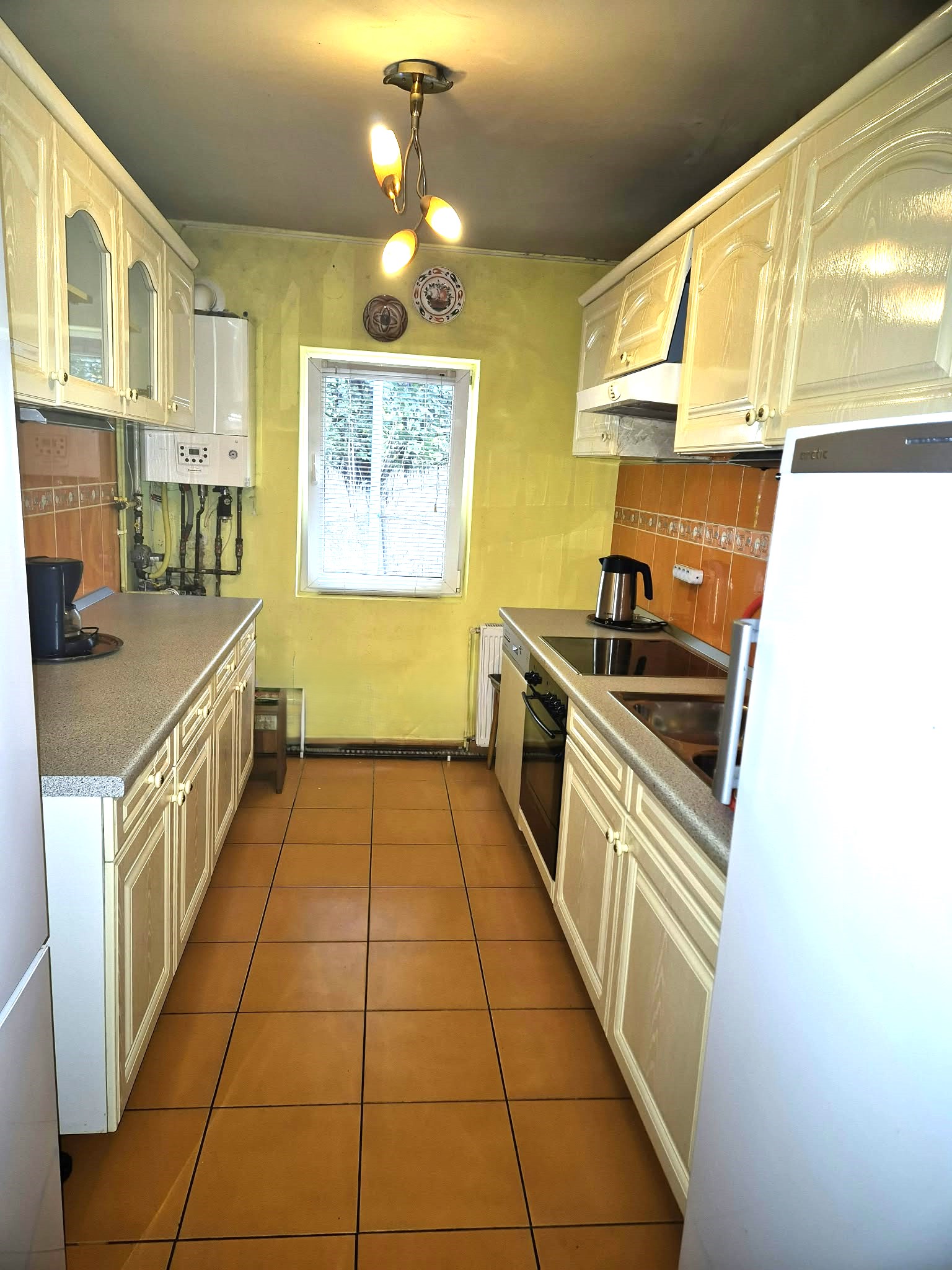 Apartament de vânzare – zona Stadion | 75 mp | Intrare individuală — fotografia 4