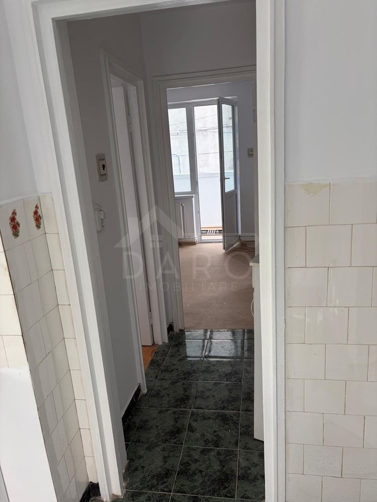 Vindem apartament 2 camere ultracentral — fotografia 5
