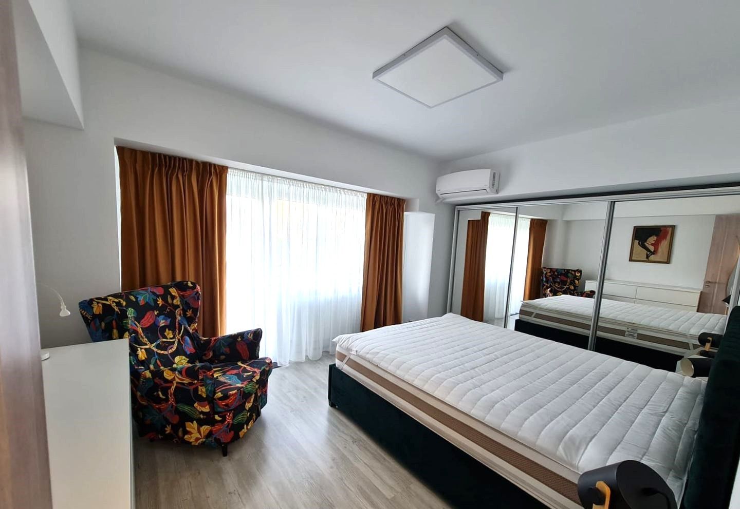 Oferta Speciala. Apartament 2 camere de închiriat, Centrul Civic — fotografia 4