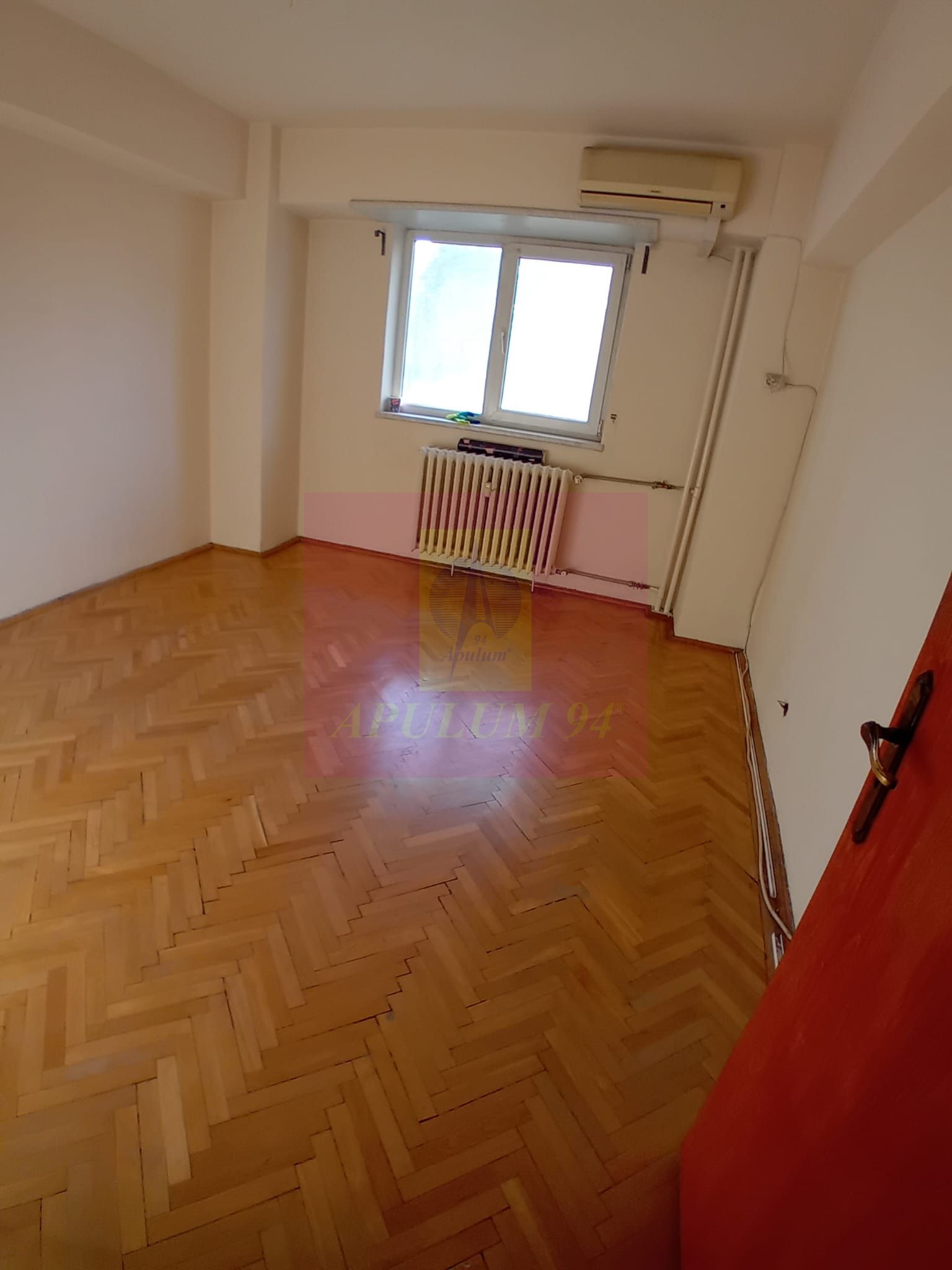 Vanzare apartament de 4 camere la Casa Poporului-stradal — fotografia 4