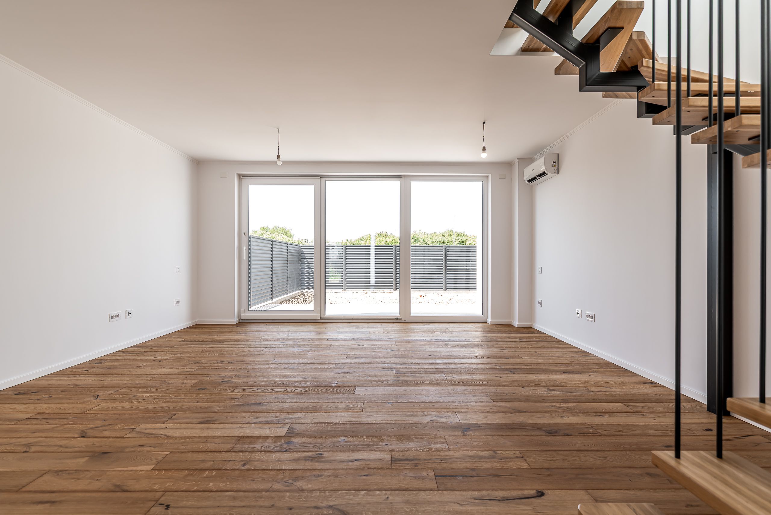Casa NOUA 4 camere - tip duplex - Complex AFI ARAD - COMISION 0