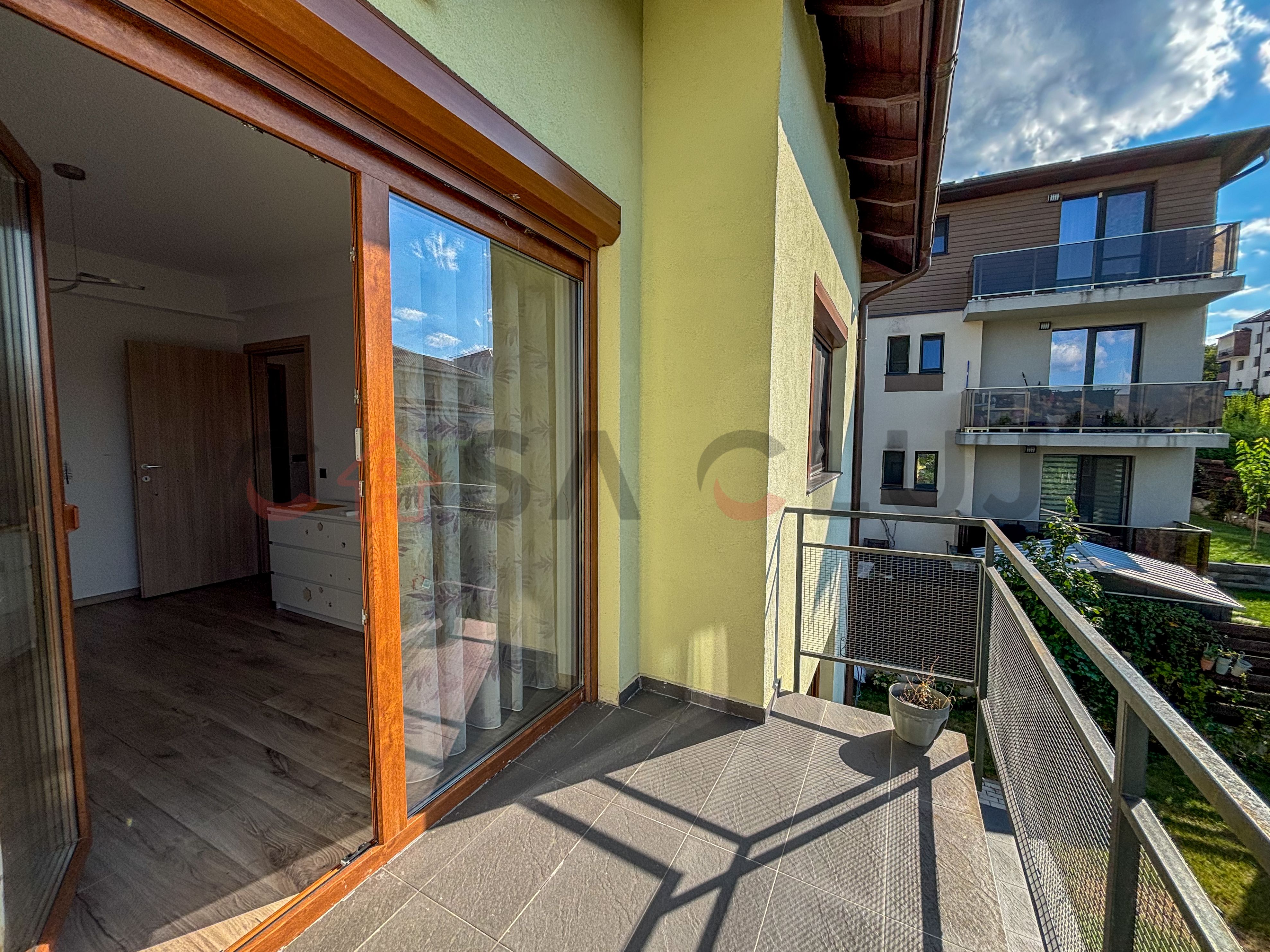 Duplex bine compartimentat - Curte amenajata - Borhanci, la inceput — fotografia 11