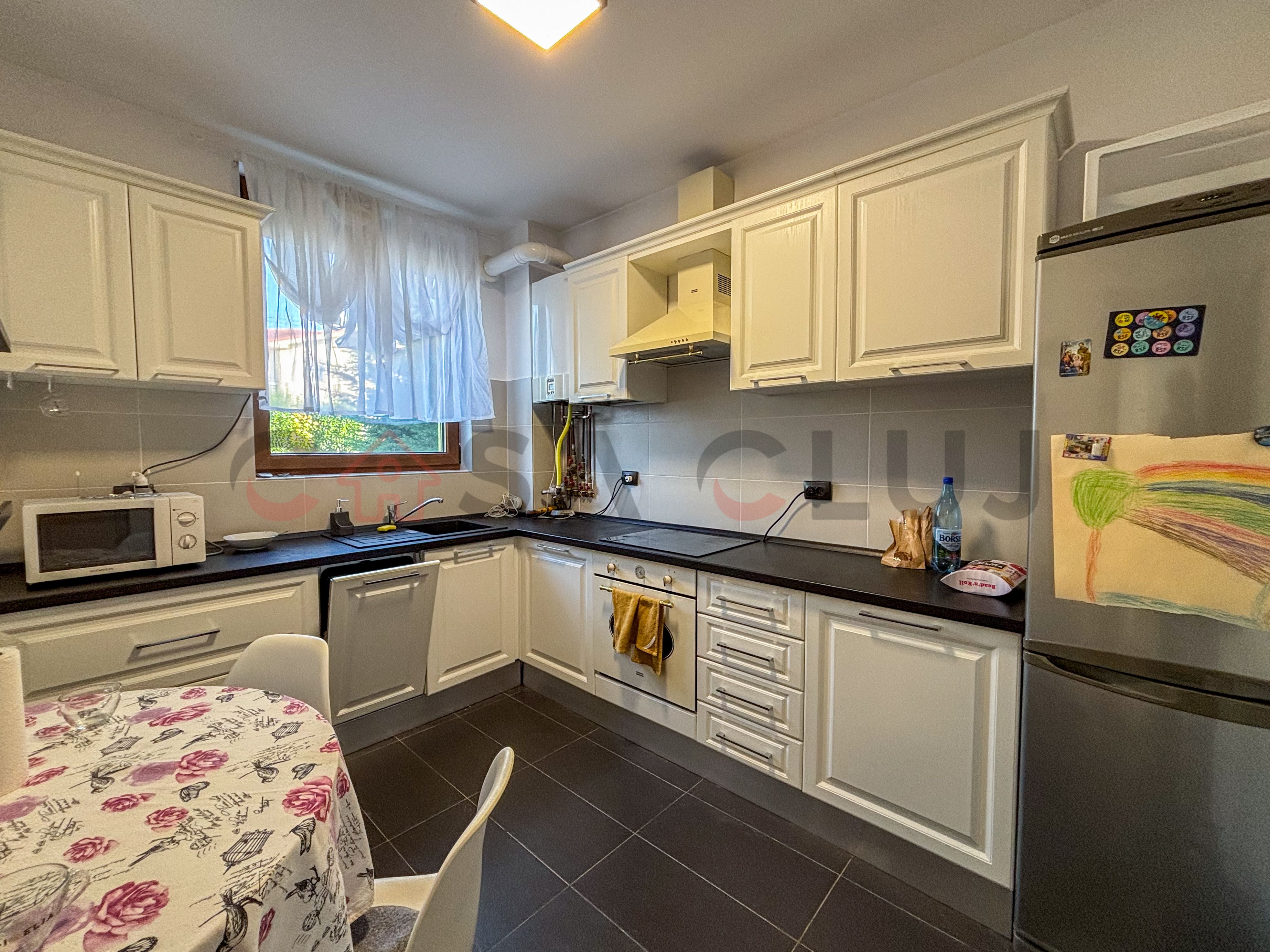 Duplex bine compartimentat - Curte amenajata - Borhanci, la inceput — fotografia 5