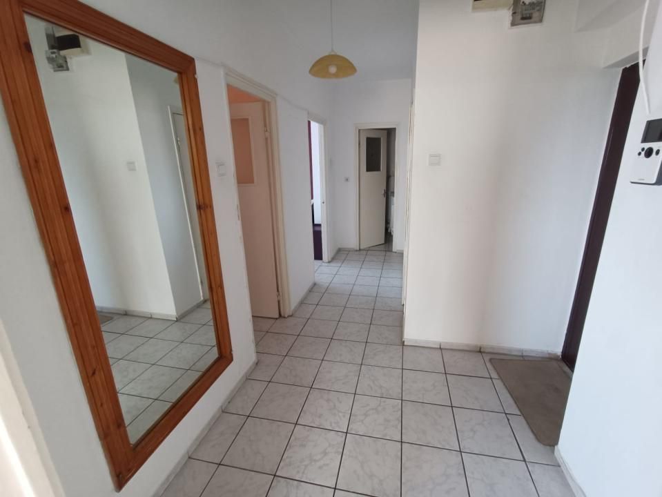 Apartament Ultracentral 2 camere, 63.3 mp bloc Mercur. — fotografia 6