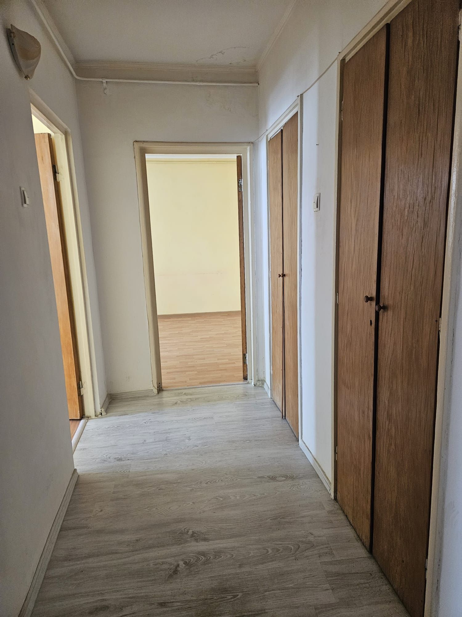 Vand apartament 2 camere la 5 minute de metrou Tineretului — fotografia 11
