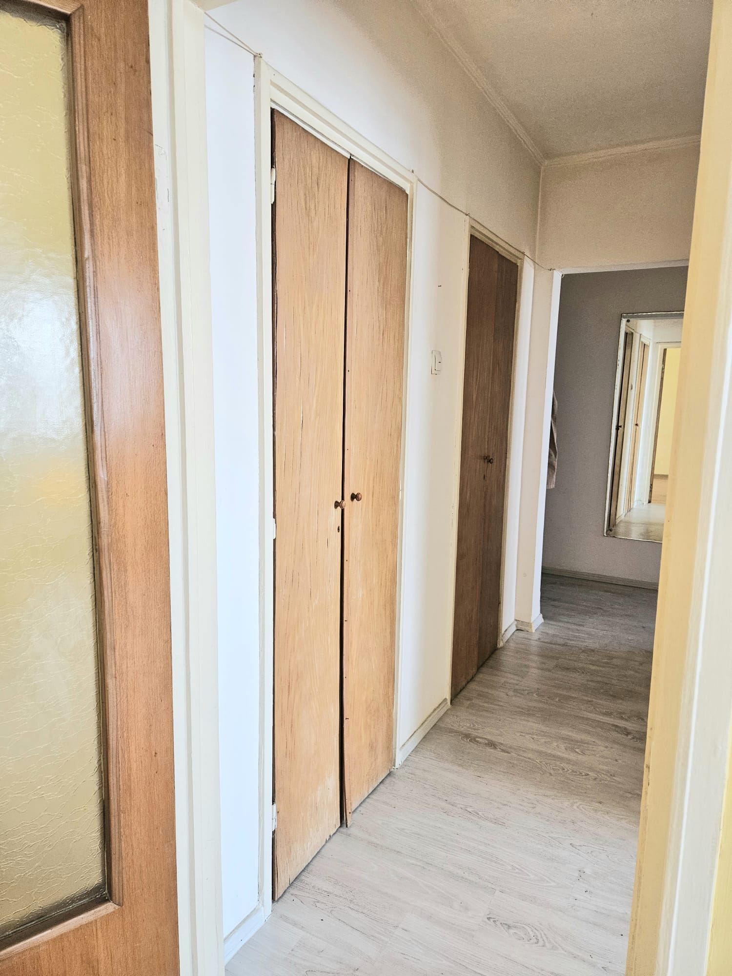 Vand apartament 2 camere la 5 minute de metrou Tineretului — fotografia 12
