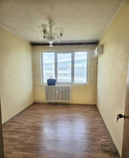 Vand apartament 2 camere la 5 minute de metrou Tineretului — fotografia 6