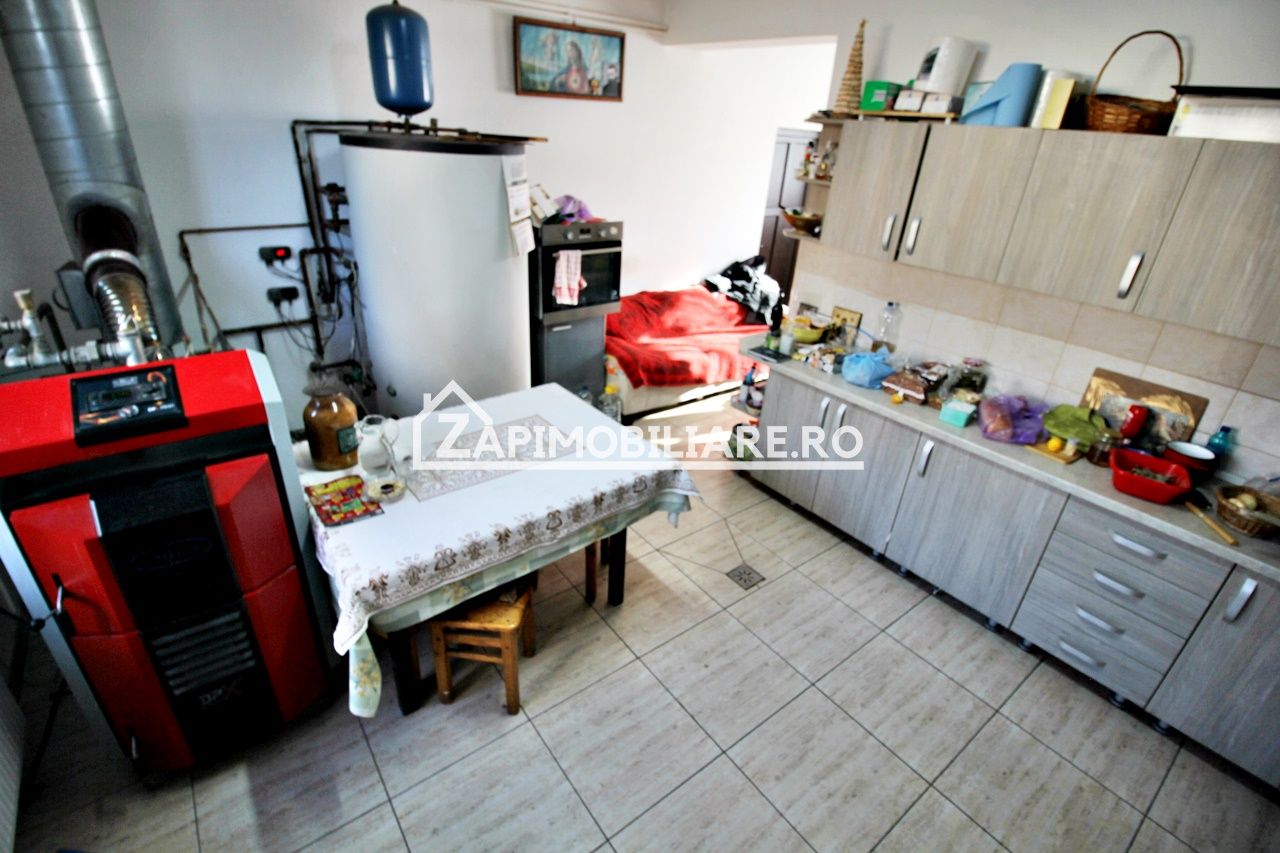 Casa 8 camere,4 bai,482mp,1.100mp teren,2 garaje,0% comision — fotografia 10