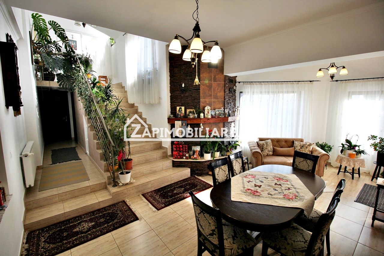 Casa 8 camere,4 bai,482mp,1.100mp teren,2 garaje,0% comision — fotografia 11