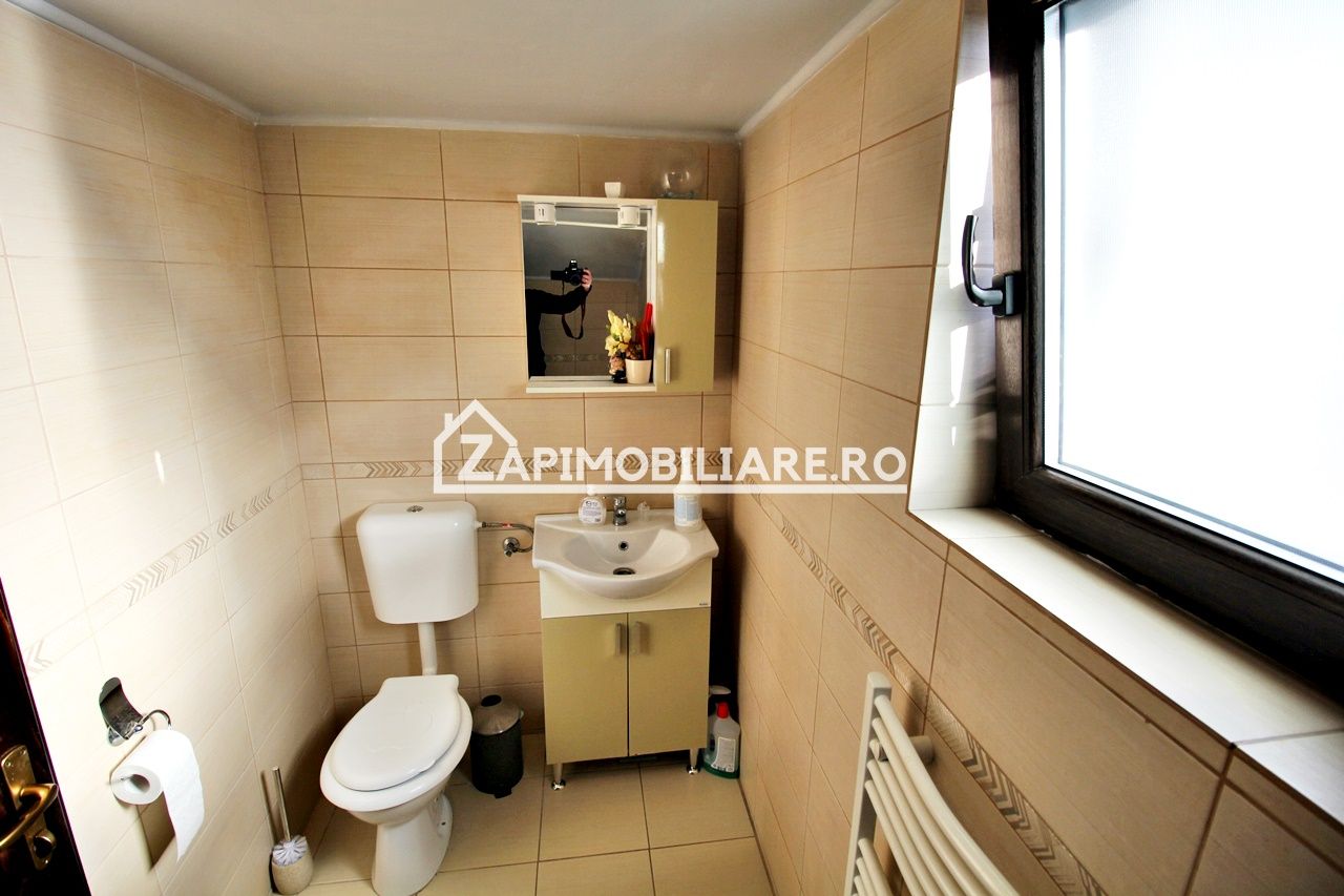 Casa 8 camere,4 bai,482mp,1.100mp teren,2 garaje,0% comision — fotografia 13