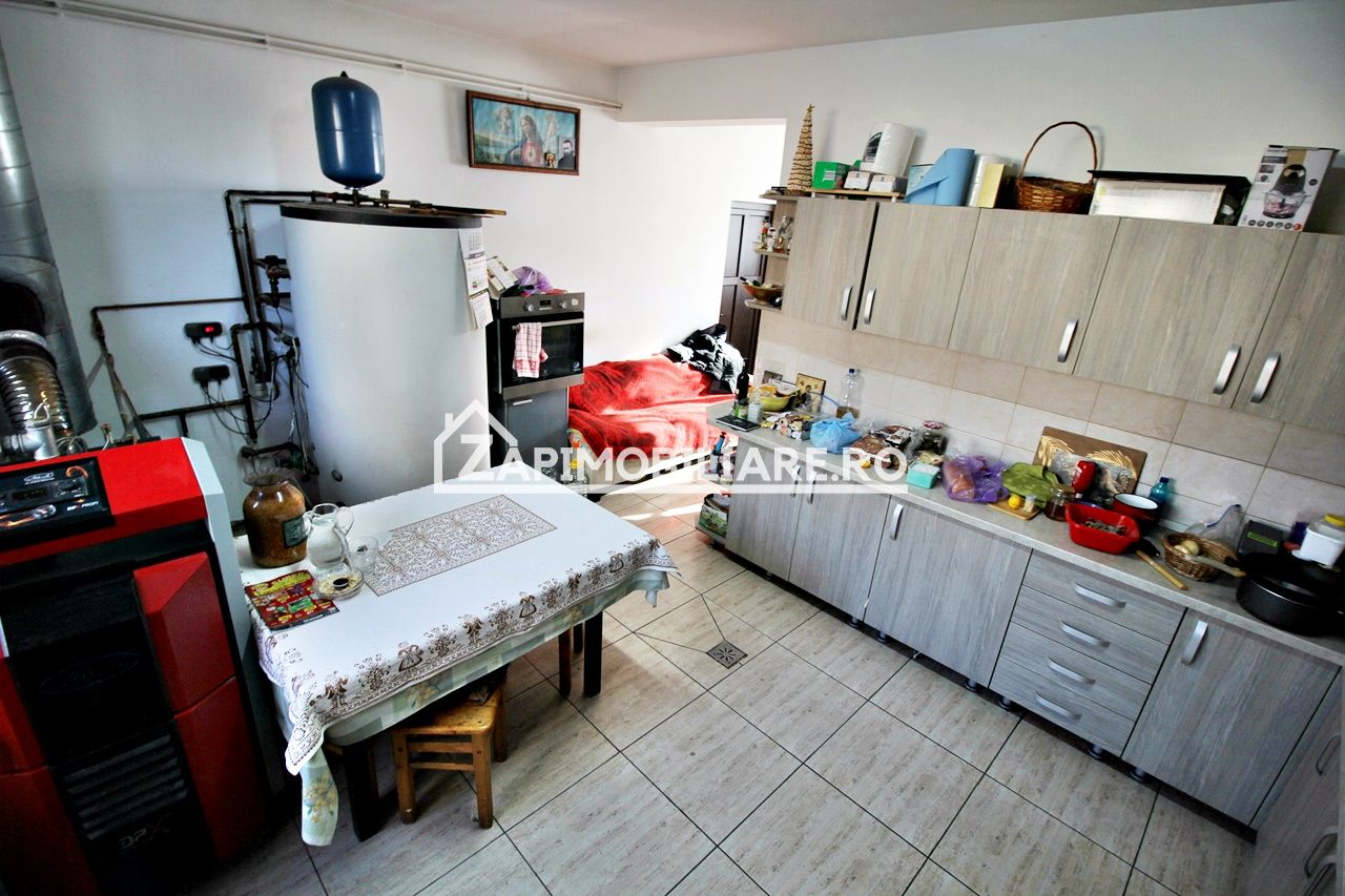 Casa 8 camere,4 bai,482mp,1.100mp teren,2 garaje,0% comision — fotografia 21