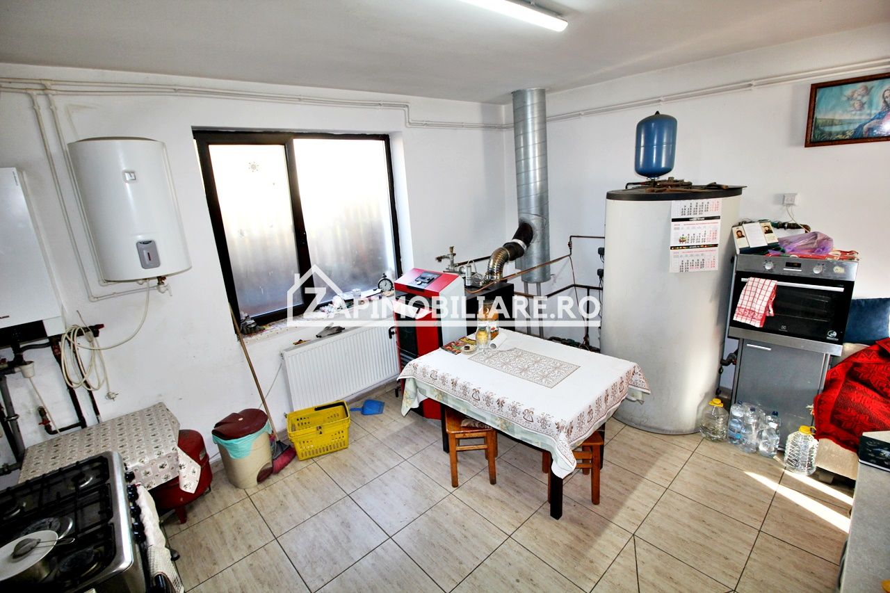 Casa 8 camere,4 bai,482mp,1.100mp teren,2 garaje,0% comision — fotografia 26