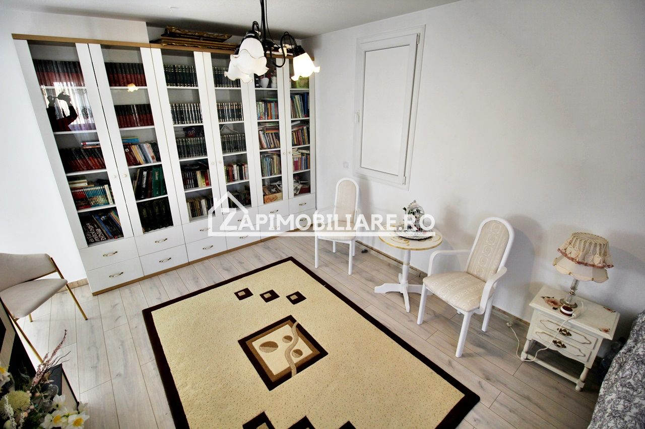 Casa 8 camere,4 bai,482mp,1.100mp teren,2 garaje,0% comision — fotografia 6