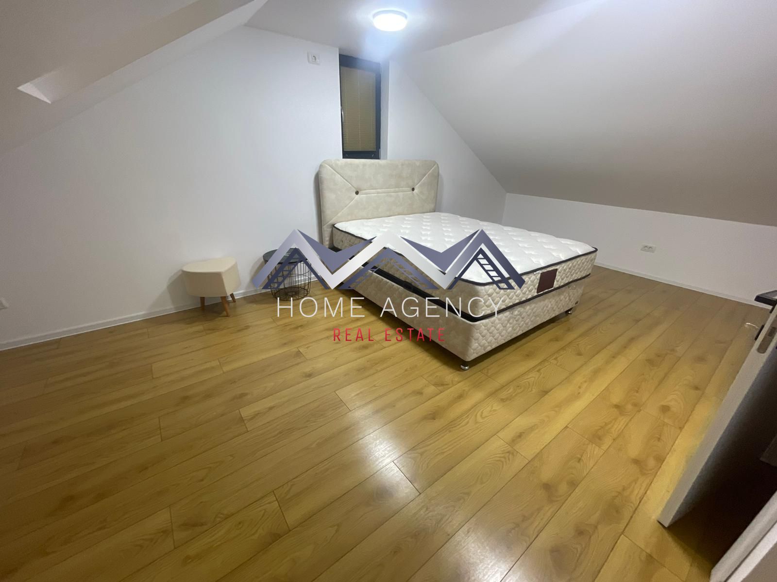 Casă P+1+M de vânzare în Otopeni–Tunari | Ansamblu nou, 3 dormitoare, mobilată — fotografia 10