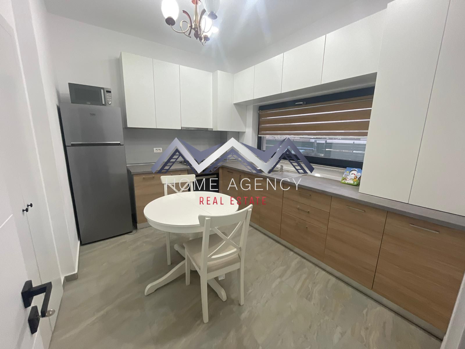 Casă P+1+M de vânzare în Otopeni–Tunari | Ansamblu nou, 3 dormitoare, mobilată — fotografia 4