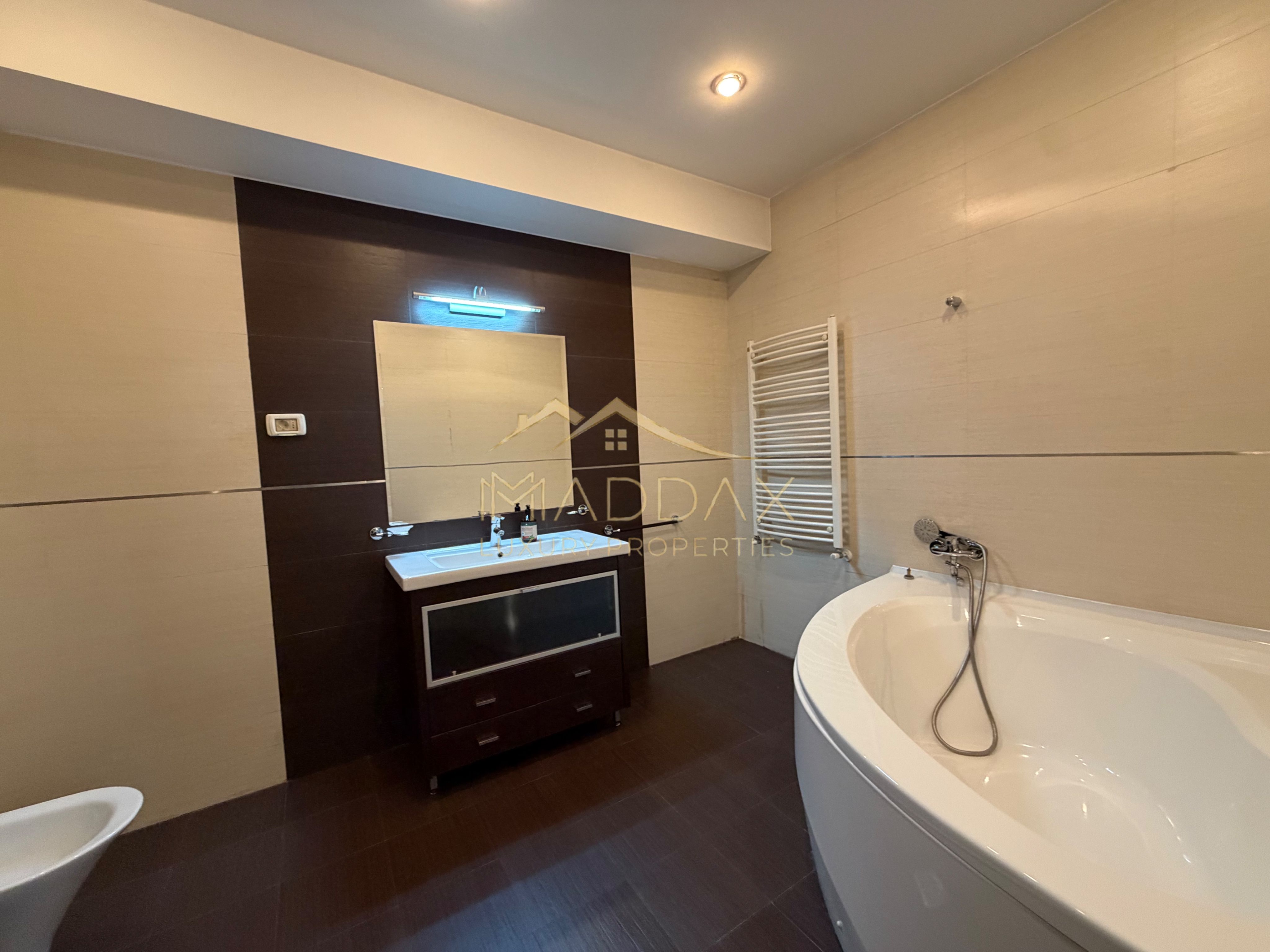 Apartament de închiriat / 3 camere lux *144m*  / Herastrau — fotografia 16