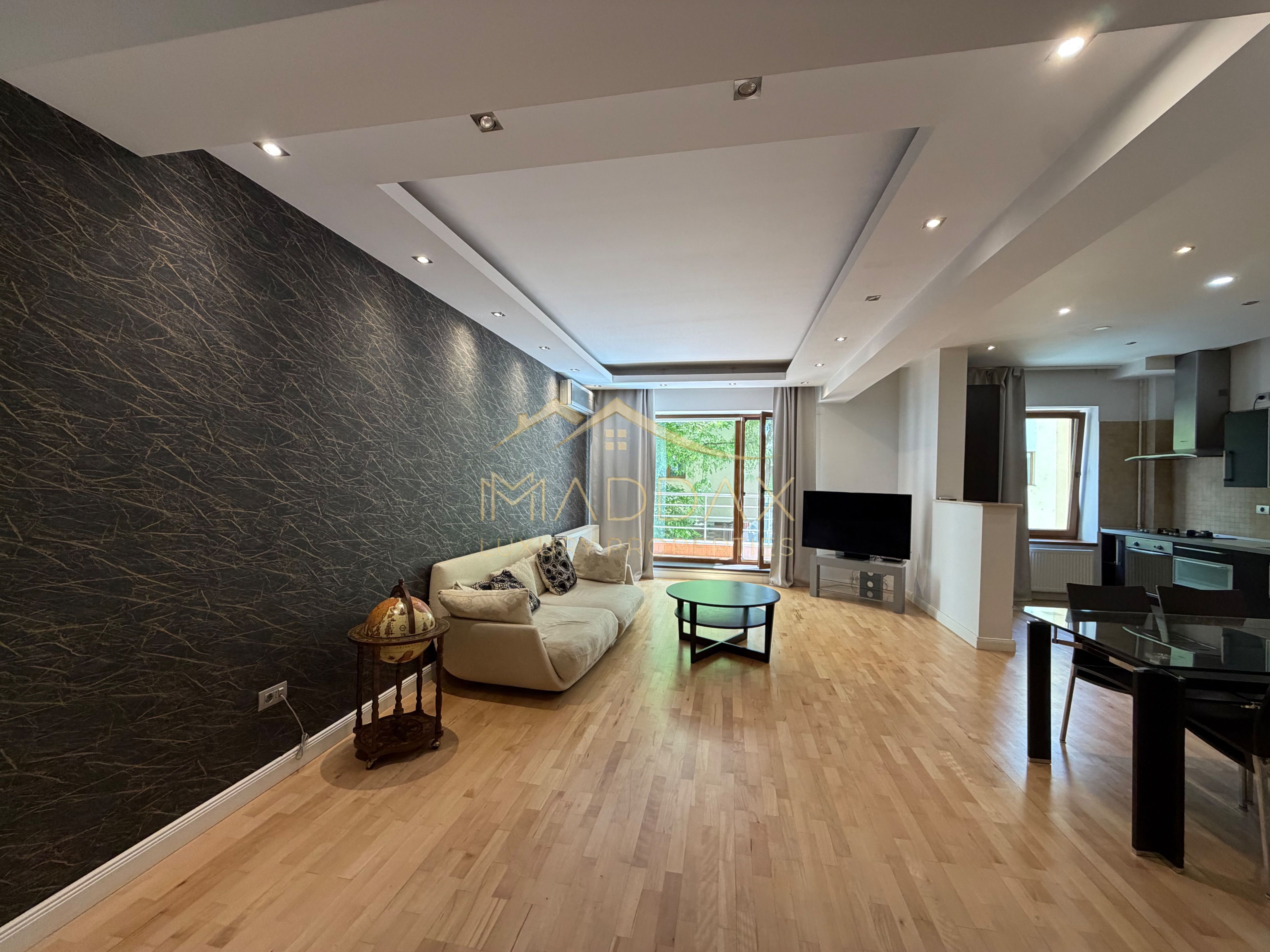 Apartament de închiriat / 3 camere lux *144m*  / Herastrau — fotografia 3