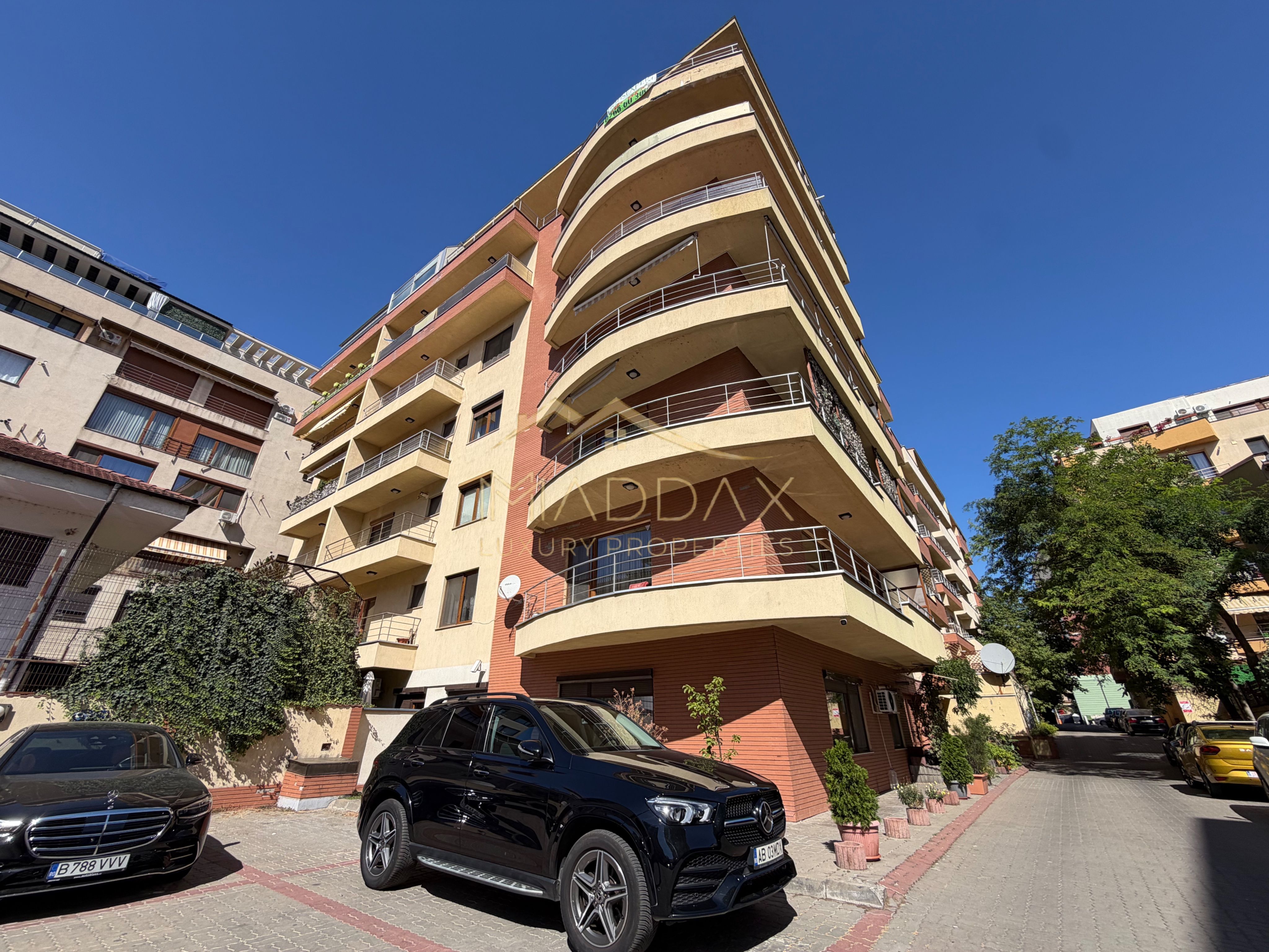 Apartament de închiriat / 3 camere lux *144m*  / Herastrau — fotografia 30