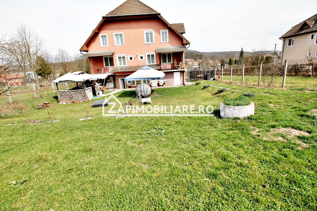 Casa 4 camere,4 bai,1 bucatarie,1 living,120 mp,500mp teren — fotografia 12