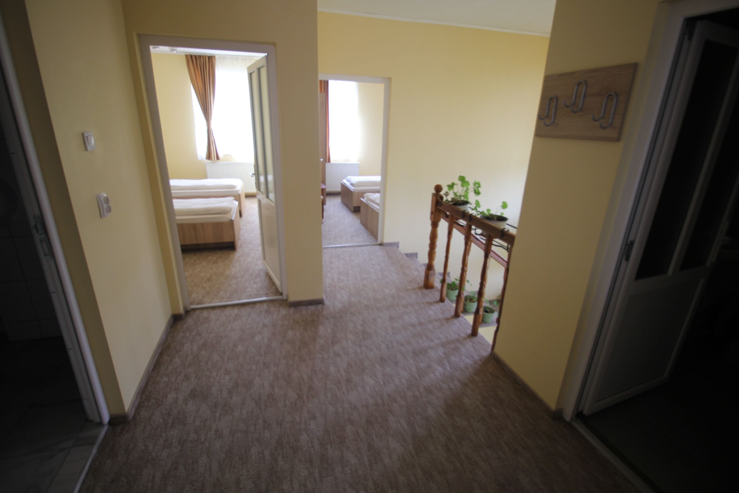 Casa 4 camere,4 bai,1 bucatarie,1 living,120 mp,500mp teren — fotografia 16