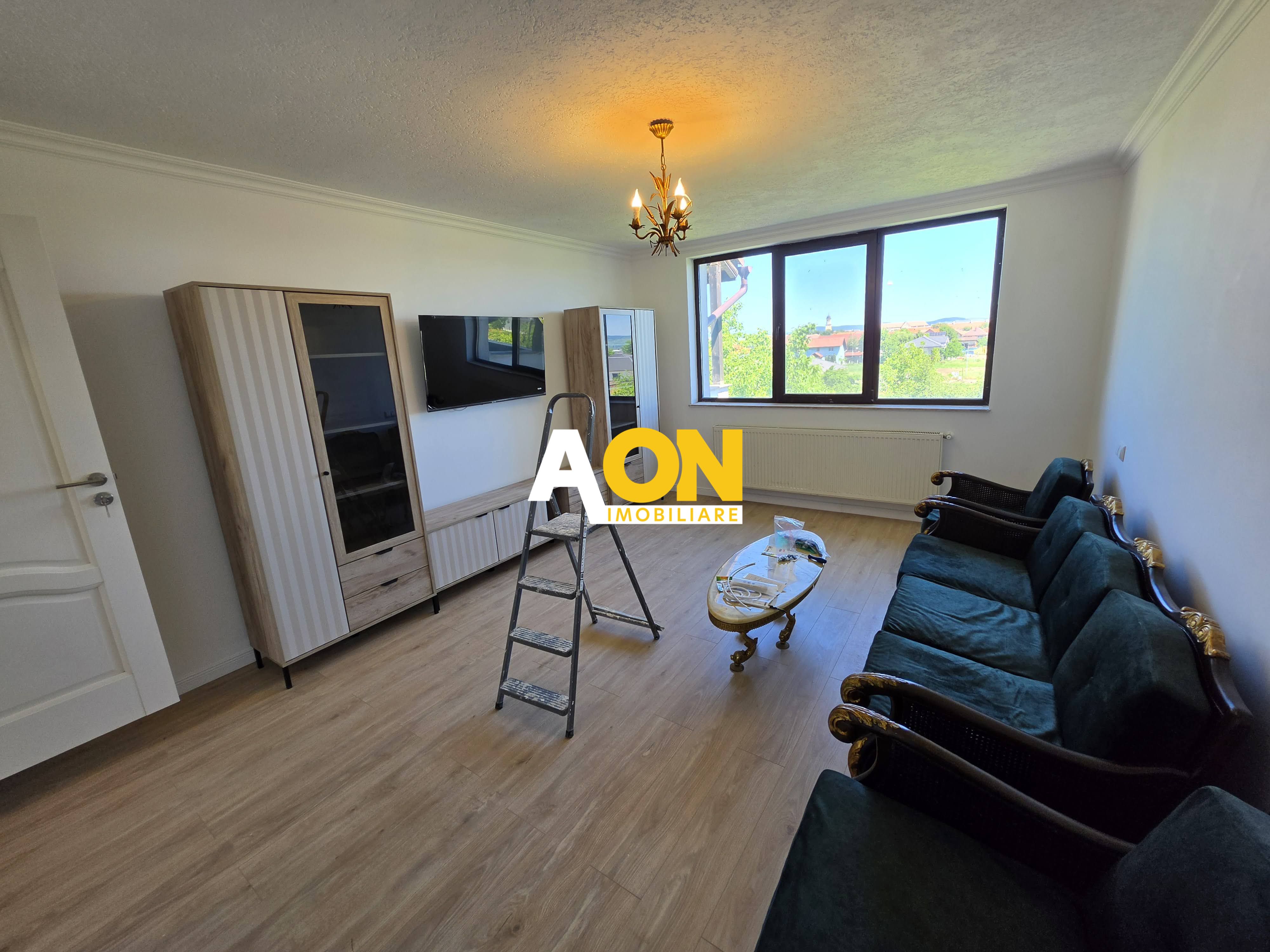Apartament 5 camere, renovat, 68 mp utili + mansarda 52 mp, Cetate