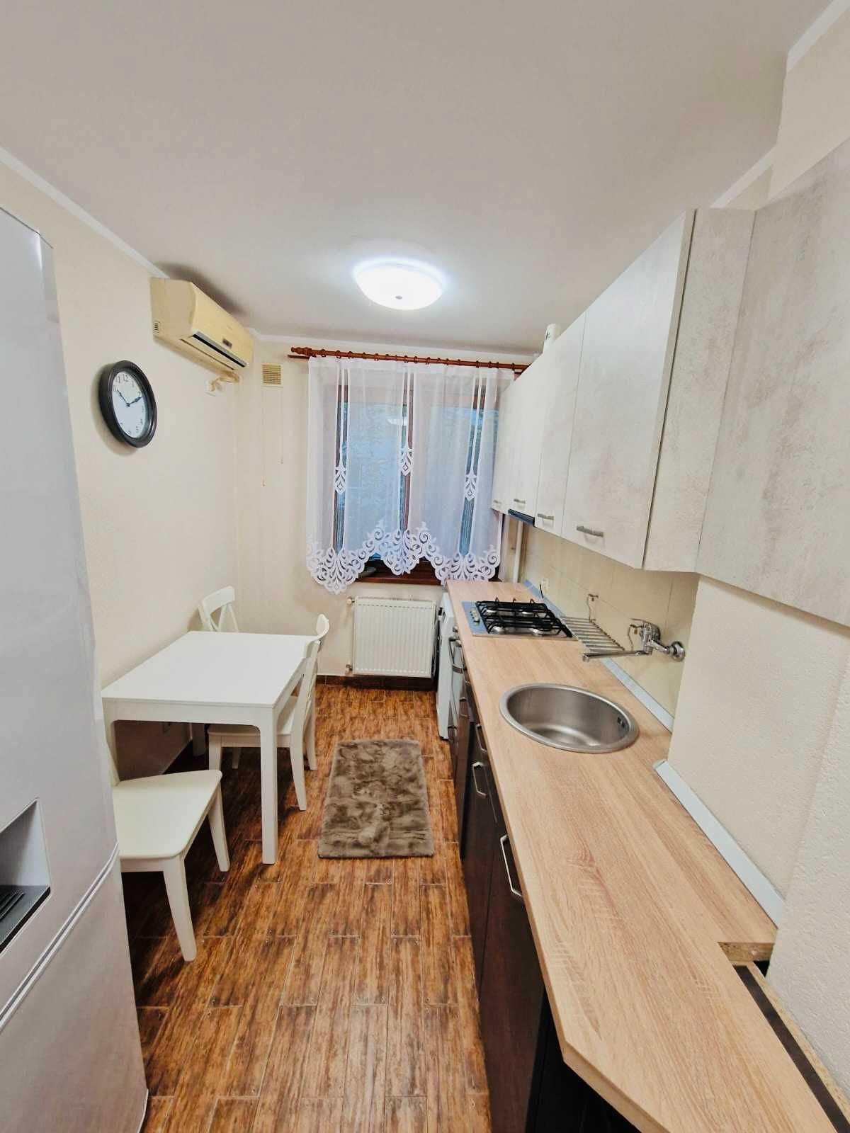 Inchiriez Apartament 2 camere Piata Amzei langa Teatrul Ion Creanga — fotografia 4